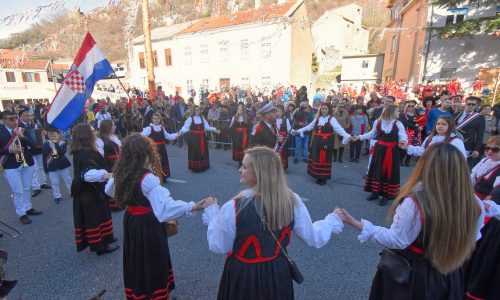 Bribirska parada-nošnja - Bribir